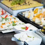 Отель Golden Tulip Kazimierz 4*