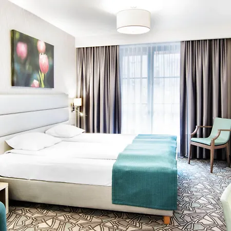 Отель Golden Tulip Kazimierz 4*