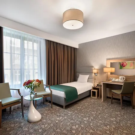 Golden Tulip Kazimierz Отель