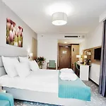 Golden Tulip Kazimierz 4*